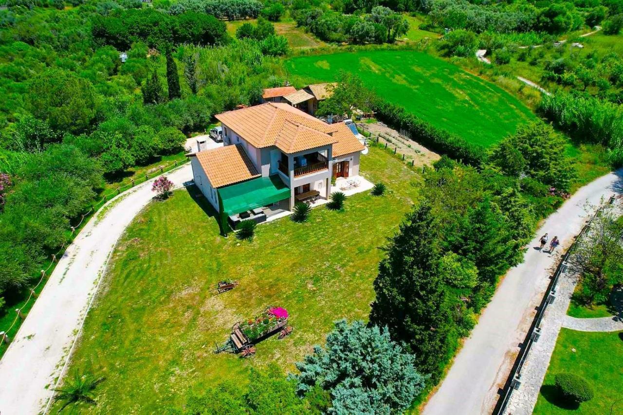 Platanos Villa วาซีลีกี ภายนอก รูปภาพ