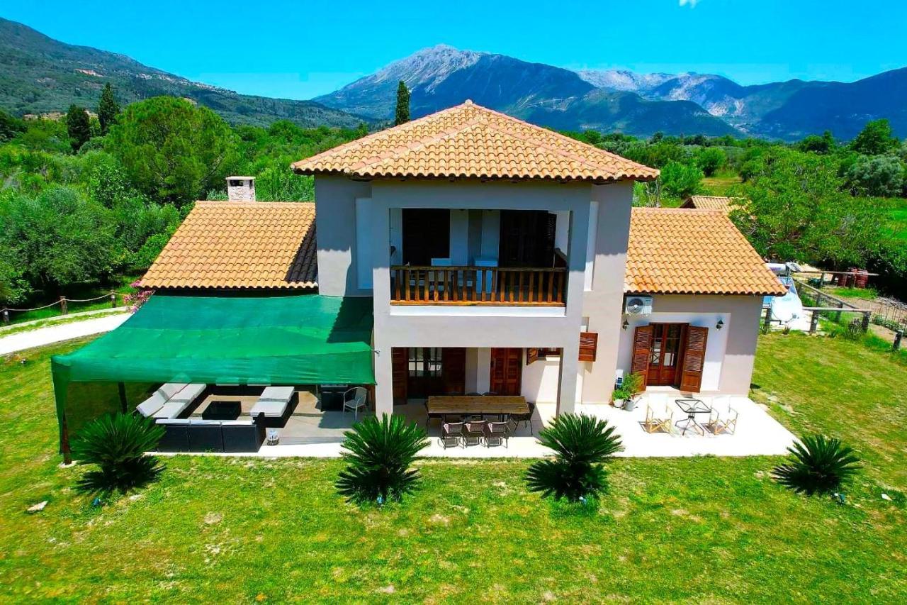 Platanos Villa วาซีลีกี ภายนอก รูปภาพ