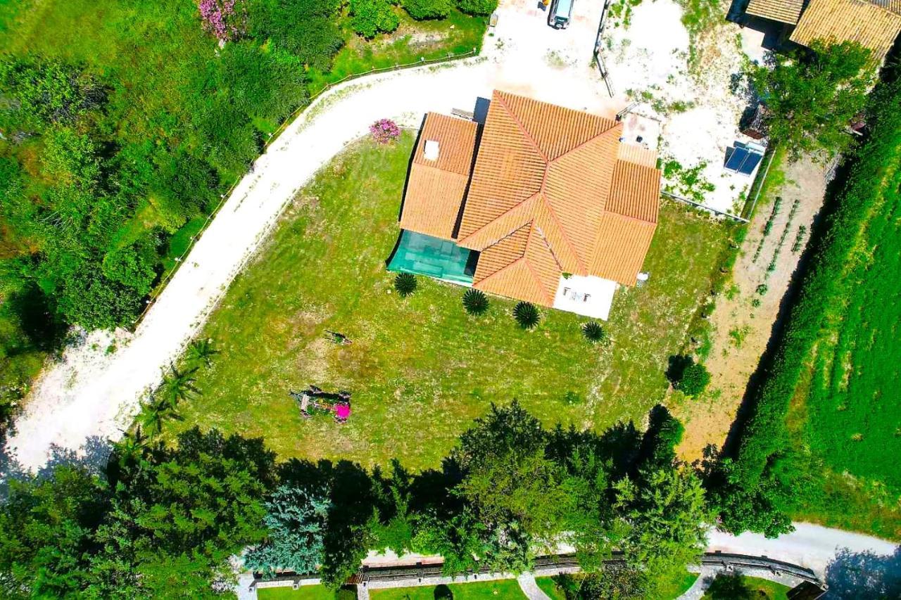 Platanos Villa วาซีลีกี ภายนอก รูปภาพ